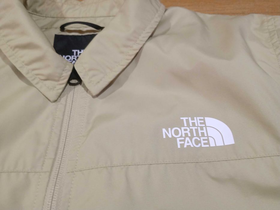 The North Face Coach леко преходно есен / пролет перфектно размер S