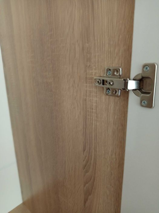 Нов гардероб бял гланц и дьб сонома