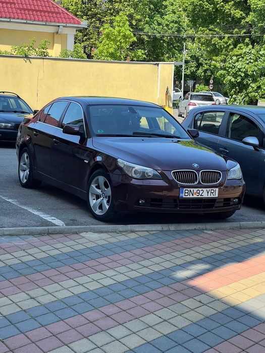 Vând.Sau schimb BMW E-60 525xi cu dubă