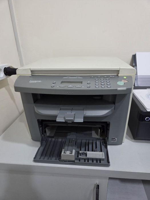 Canon i-SENSYS MF4010 printer sotiladi.