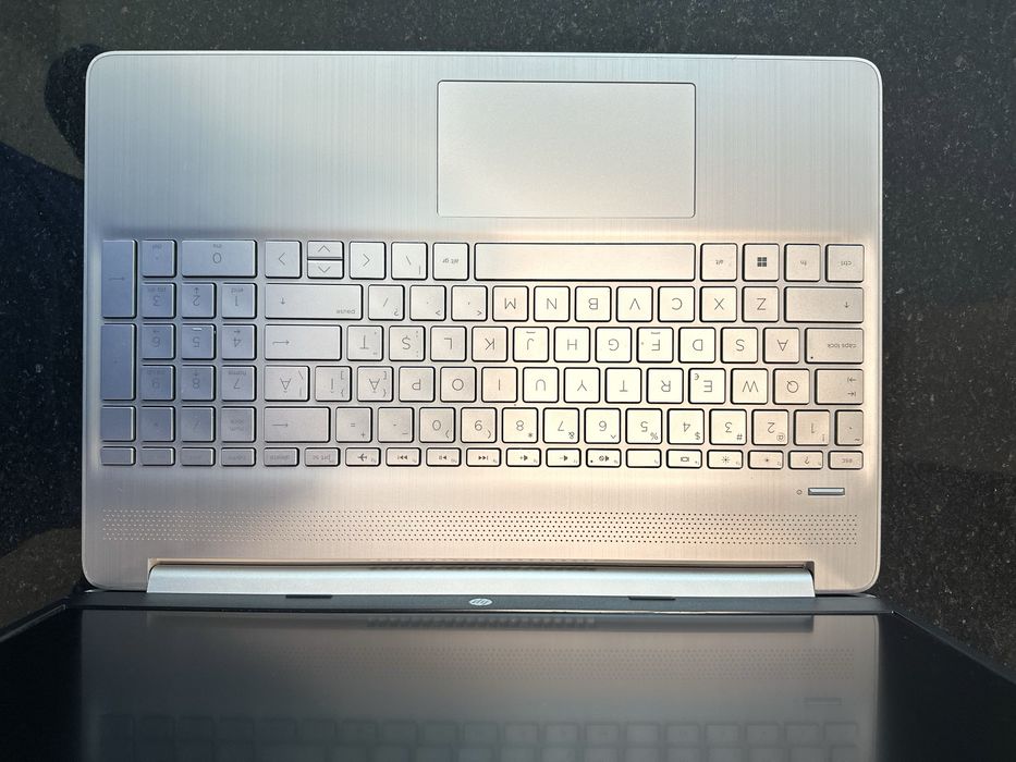 Лаптоп HP 15s-eq2061nq