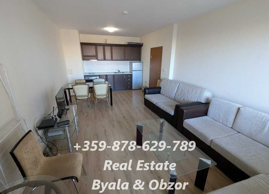 Тристаен апартамент с морска гледка + паркоместо в подземен гараж