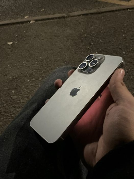 Iphone 15 pro max 80% 256 серый