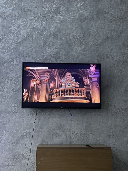 Продам жк телевизор Lg