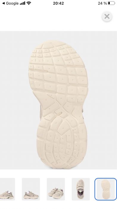 Новые. Стильные  весенние  кроссовки.