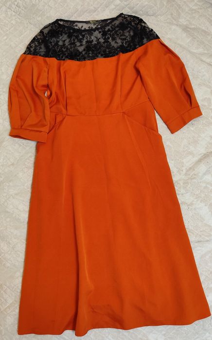 Платья женские разные