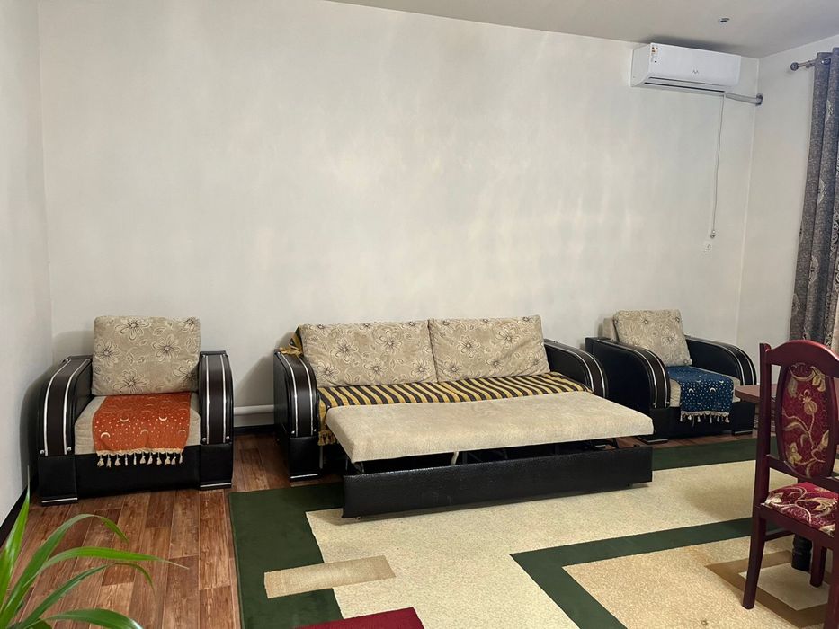 Продам Диван в хорошем состояние