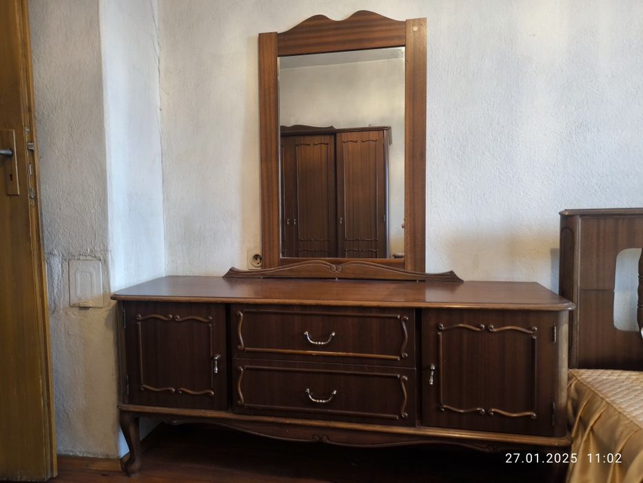 Спално обзавеждане.