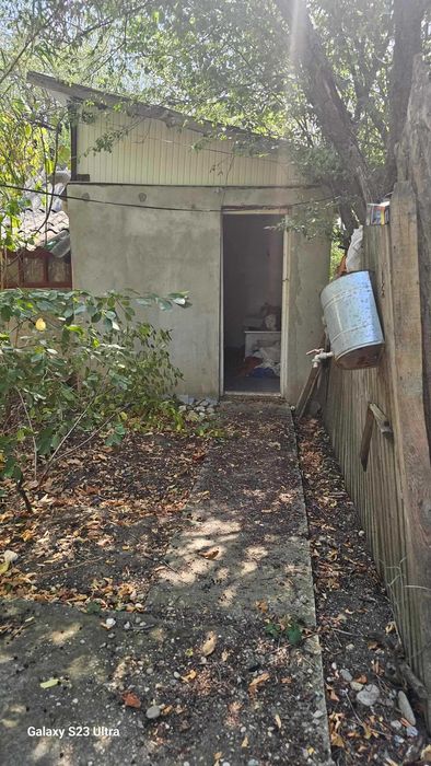 TEREN +casa batraneasca+livada la  20 KM DE SLATINA Olt