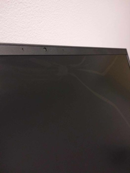 Laptop DELL functional , display spart