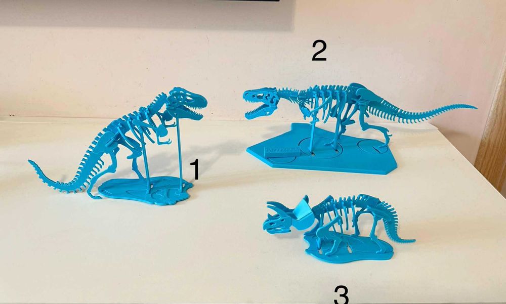 Пъзелите с динозавърски скелети