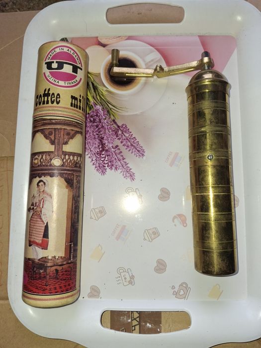 Râsnită de cafea vintage Albania