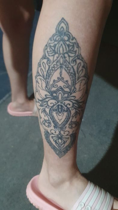 Realizez tatuaje