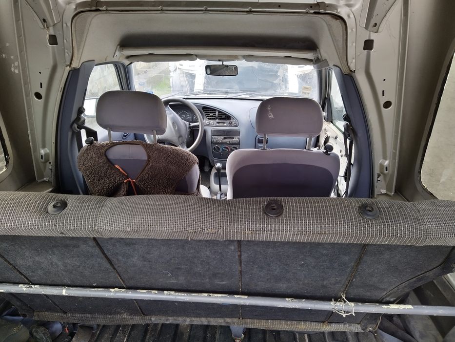 Продавам на части FORD COURIER 1.8 D