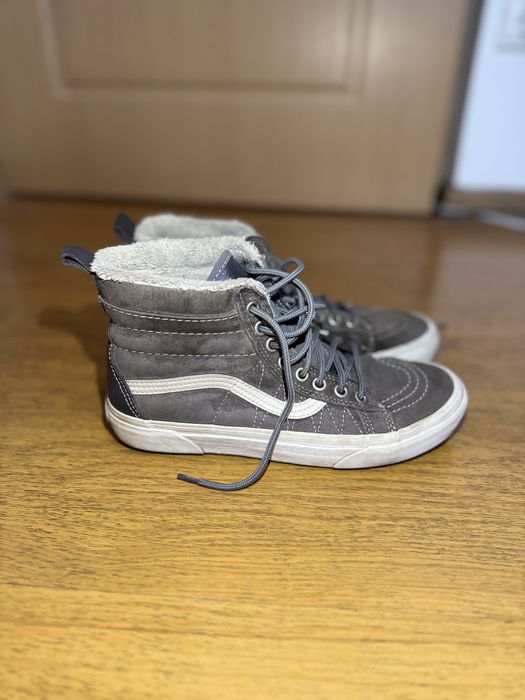 Vans Sk8-Hi 38 Gri / Căptușiți – Stare Foarte Bună