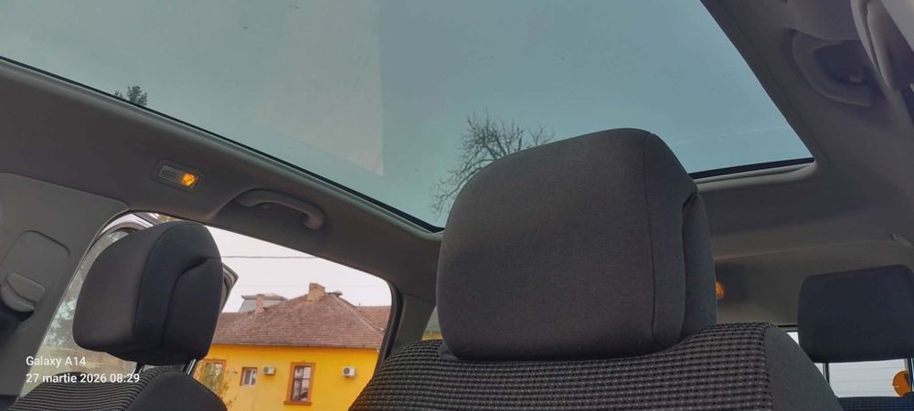 Vând Peugeot 5008 , 2013, 1.6 diesel mașina este full dotări fără probleme mecanice 0775283641