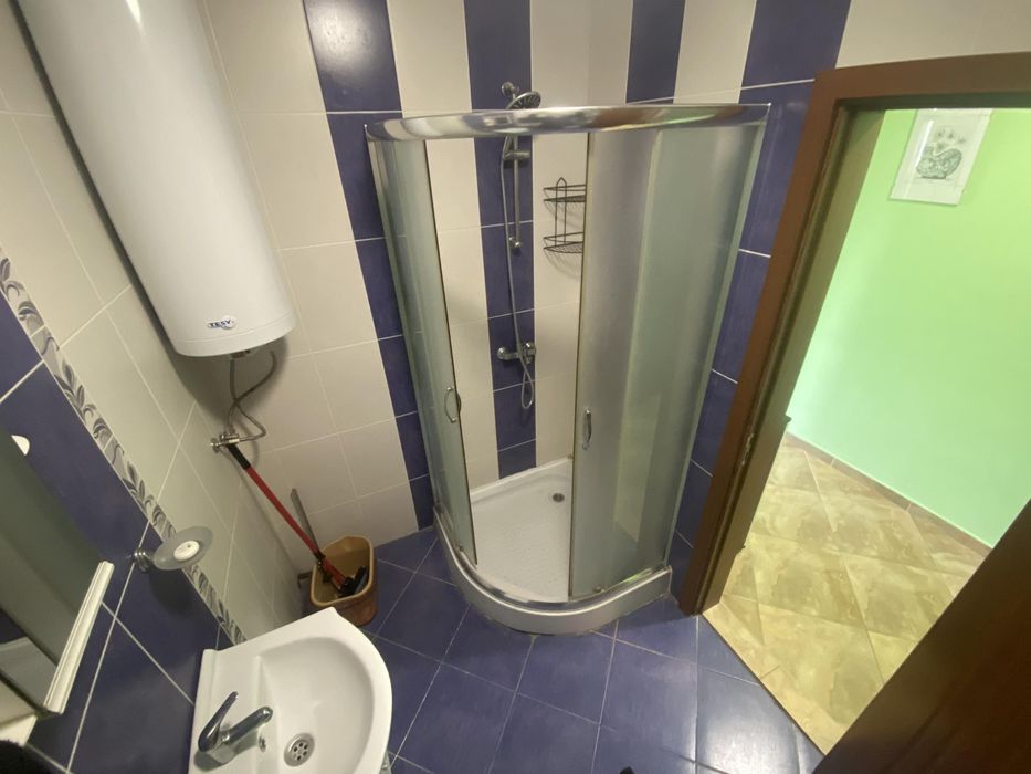 Дава се под наем Двустаен апартамент в Бургас, Център - 63 кв.м за 561 € - Снимка #6