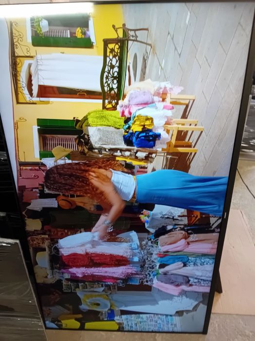 Телевизор Philips Smart 65 инча
