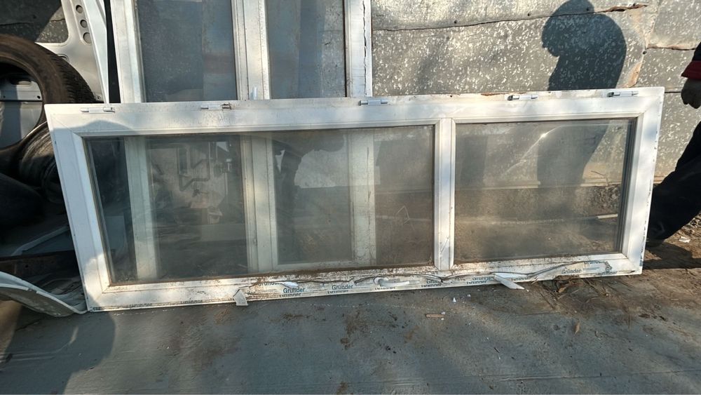 Пластик терези и Есик сатылады