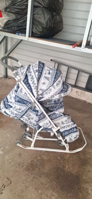 Продам санки-коляски .