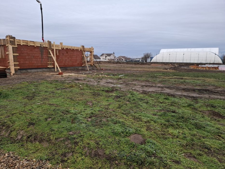 Teren intravilan 500pm front 19ml