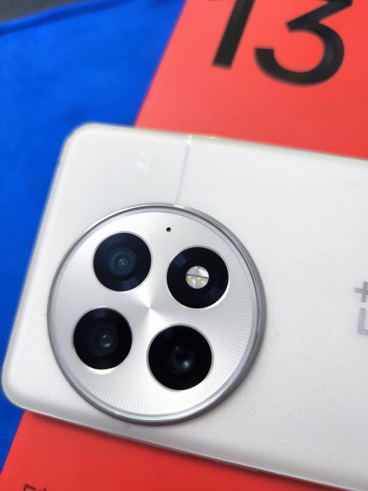 Oneplus 13, 24+12 GB Ram, 1 Tb