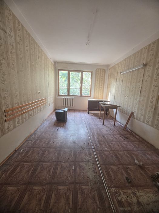 Chilonzor kvartira 19kvartil no turar  joy 5 etaj 1 etaj. 50.000$