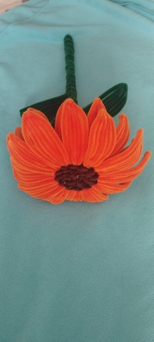 Подсолнух из синельной проволки