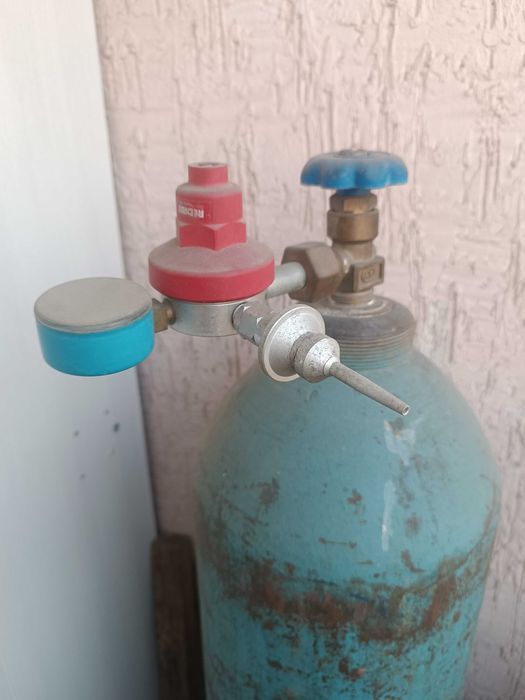 Гелий баллон с редуктором, пустой