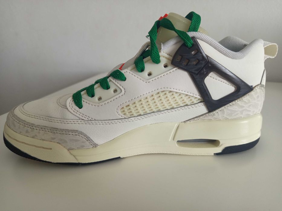 Adidași Jordan măsura 40