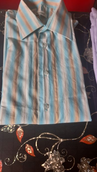 Рубашки мужские летние