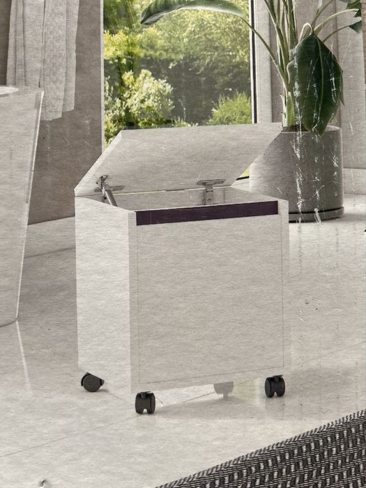 Шкаф за баня с колела. Нов. Последни 2 броя.