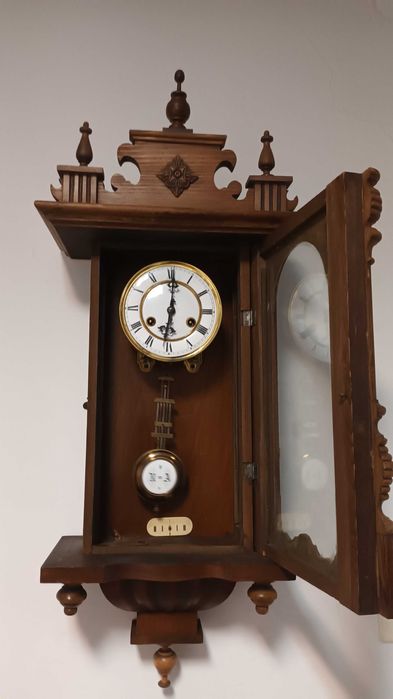 Ceascu pendul de perete Junghans