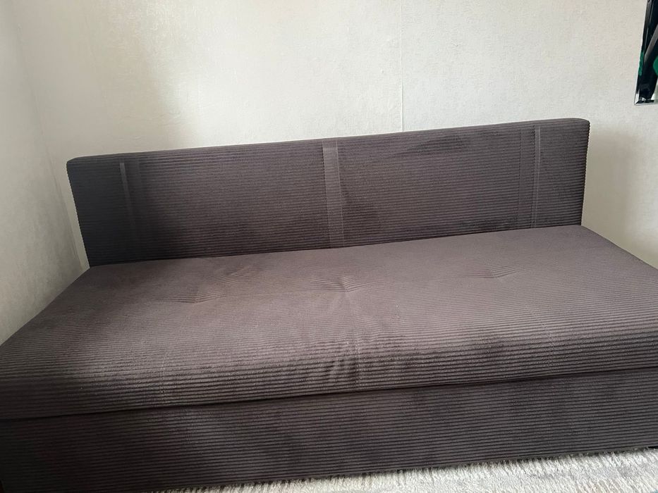 Продается удобный диван в хорошем состоянии