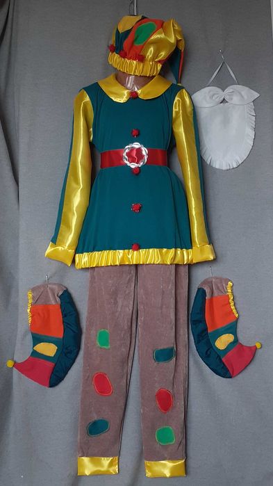 Costum Pitic pentru  copii 8-9-10 ani 205 lei
