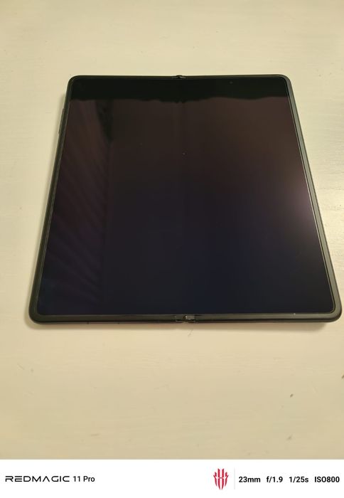 Vând/schimb Honor Magic V3 512/12 GB full box