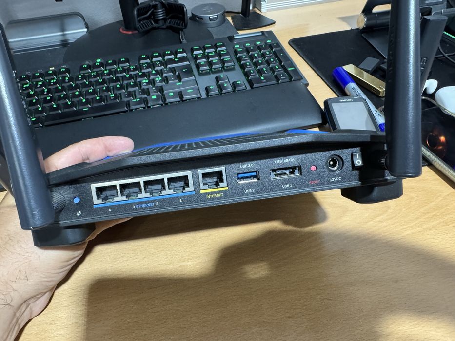 Router Linksys WRT AC1900 V2