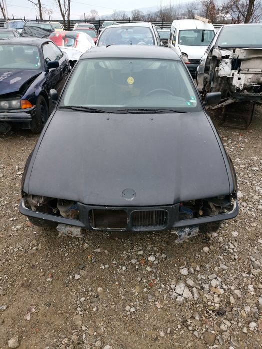 Bmw 320 e36 купе и седан На Части!!!