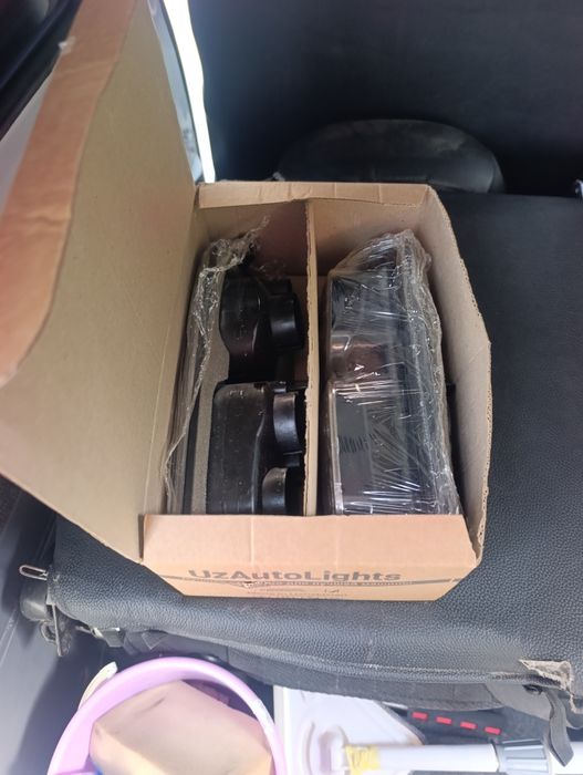 Продам задние фары