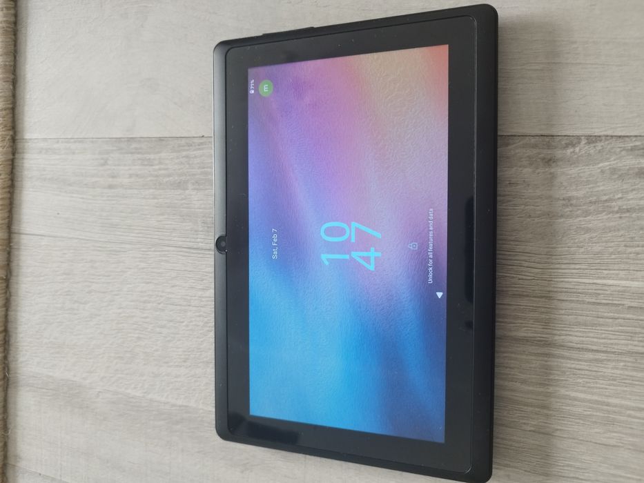 7 инчов таблет IT-701A