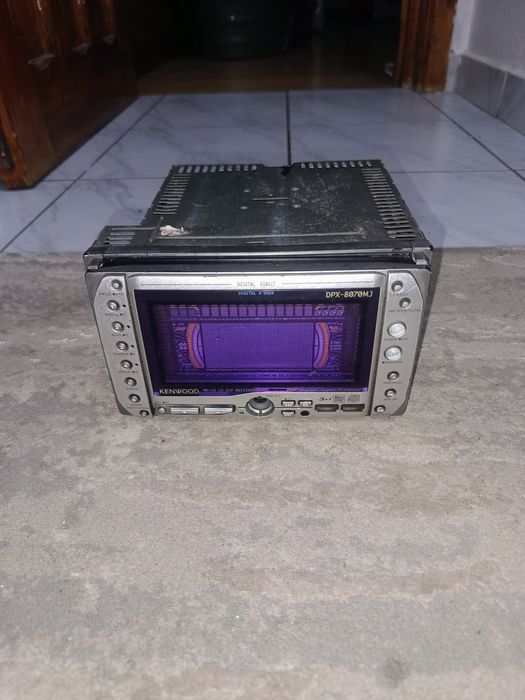 radio cd player auto prefer predare personala la fata locului