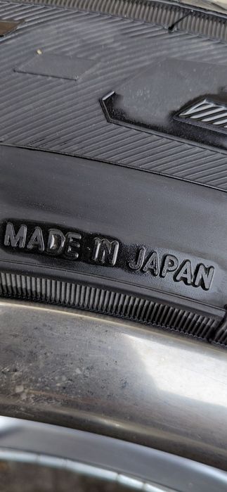 Продам комплект шины с дисками