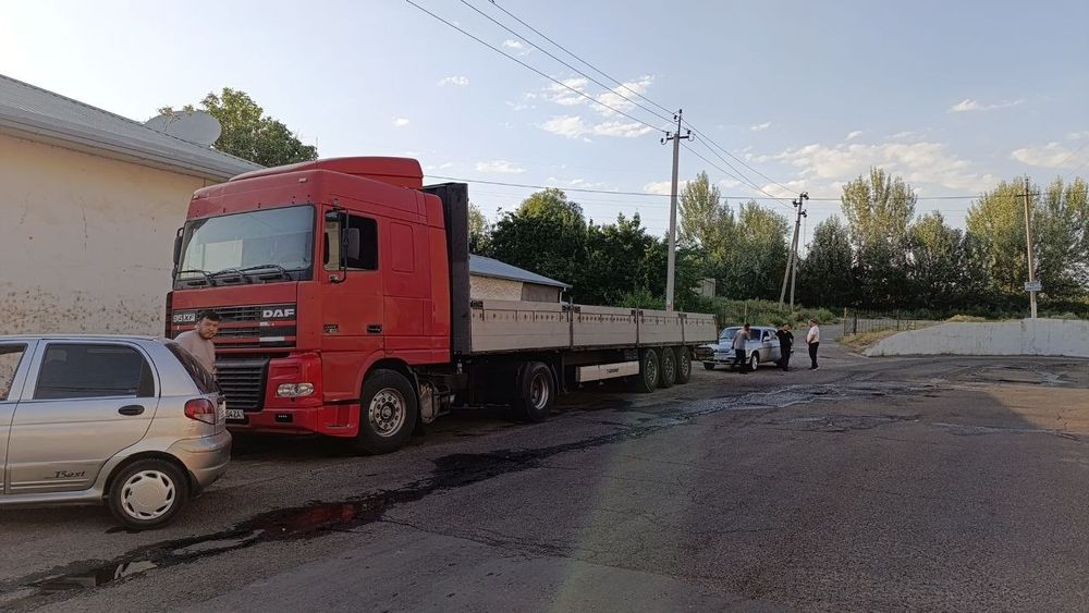 Грузовые перевозки DAF/MAN/Фура/Площадка/Шаланда/Трал/Контейнеровоз.