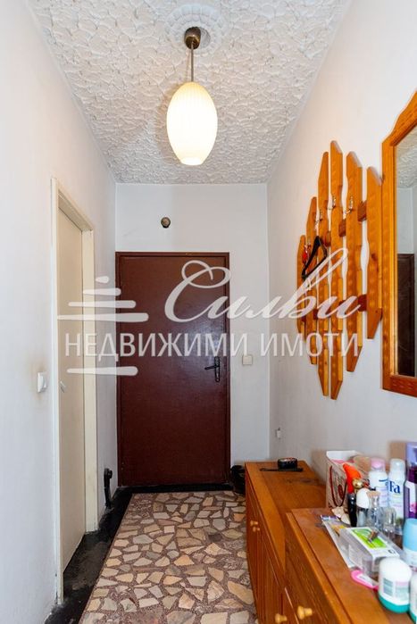 Двустаен СРЕДЕН апартамент - кв. Болница!