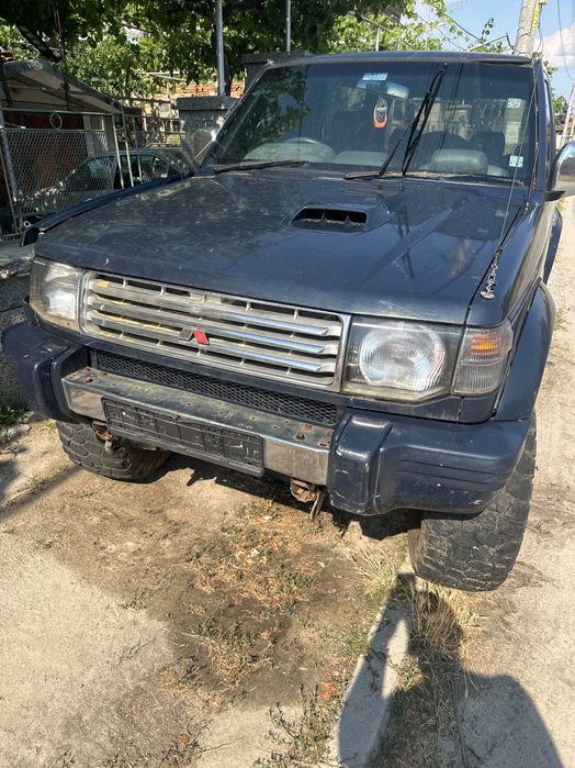 Продава се на части