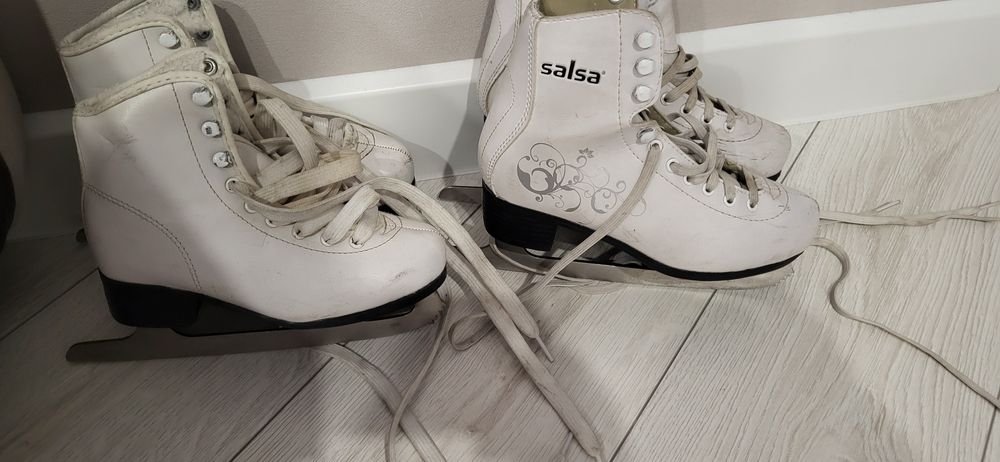 Продам коньки 33р, 34р.