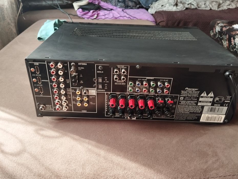 AV ресивер-усилитель