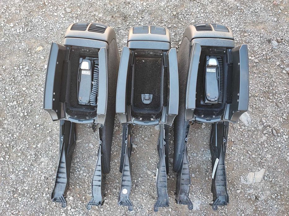 Подлакътници сенници и жабки от Мерцедес