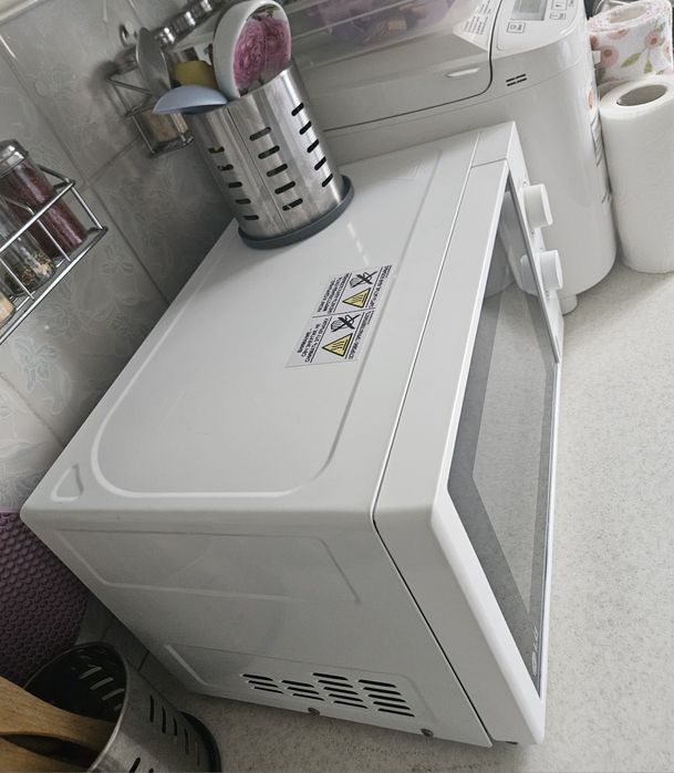 Продам микроволновку LG бу
