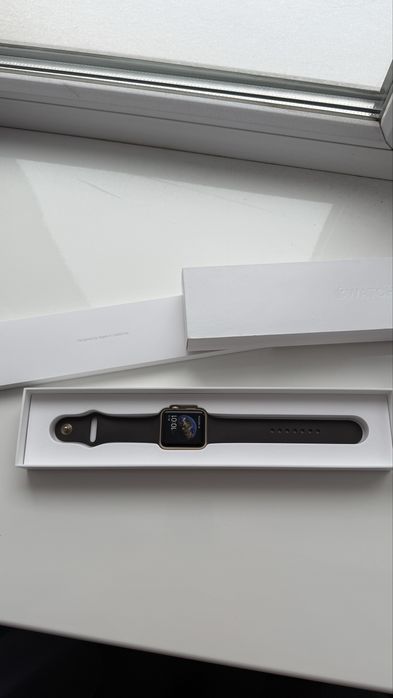Apple Watch 42mm в Идеальном состоянии